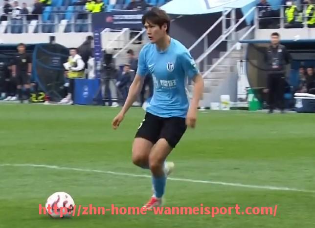 完美体育官方网站-法甲赛季预测报告:2025年谁能问鼎冠军?